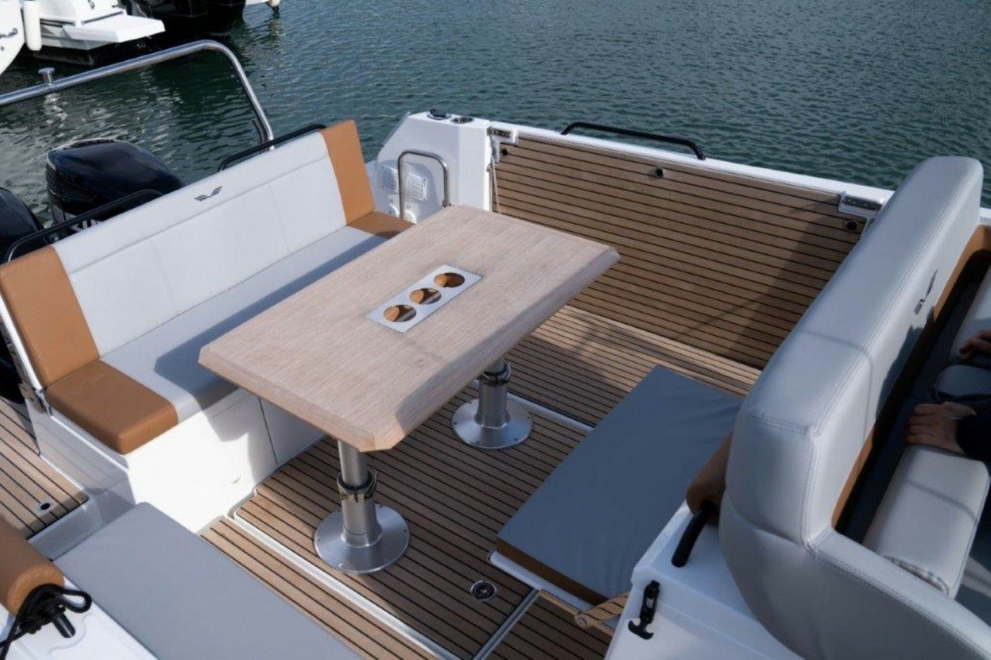 Beneteau Flyer 9 Spacedeck | Aventure