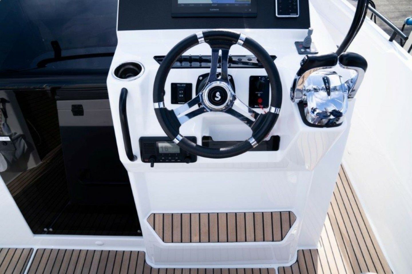Beneteau Flyer 9 Spacedeck | Aventure