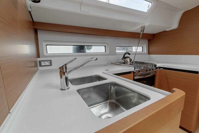 Jeanneau Sun Odyssey 490 | Magellan