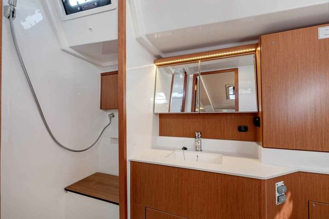 Bavaria C45 | Kayleigh