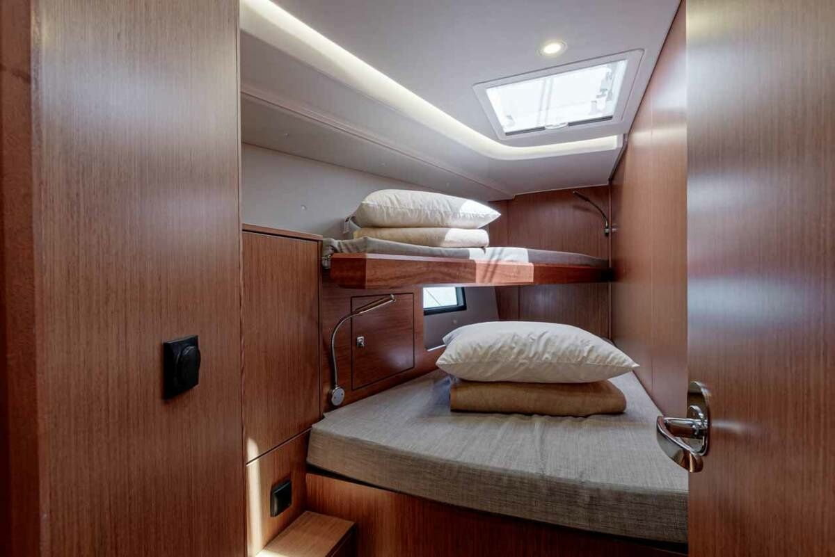 Bavaria C45 | Kayleigh