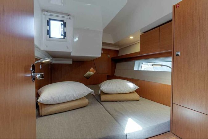 Bavaria C45 | Kayleigh