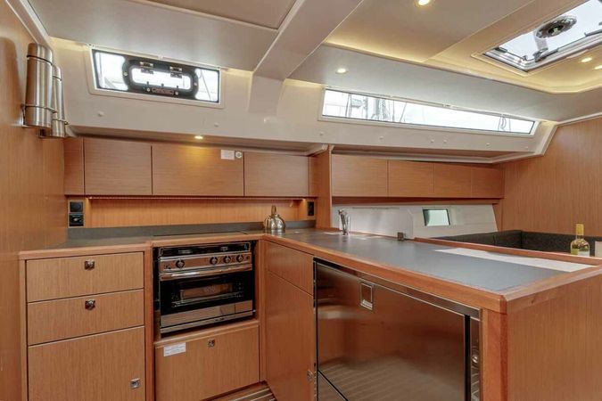 Bavaria C45 | Kayleigh