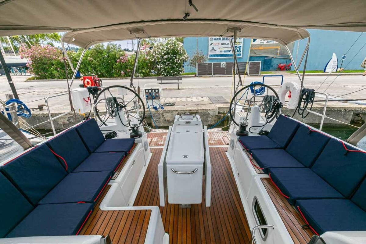Jeanneau Sun Odyssey 440 | Mystic Blue