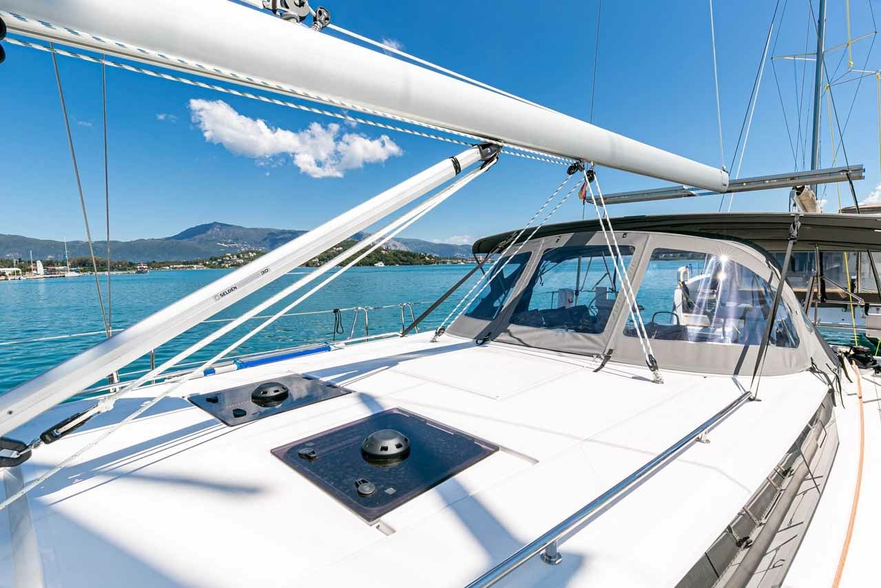 Bavaria C45 | Deep Blue