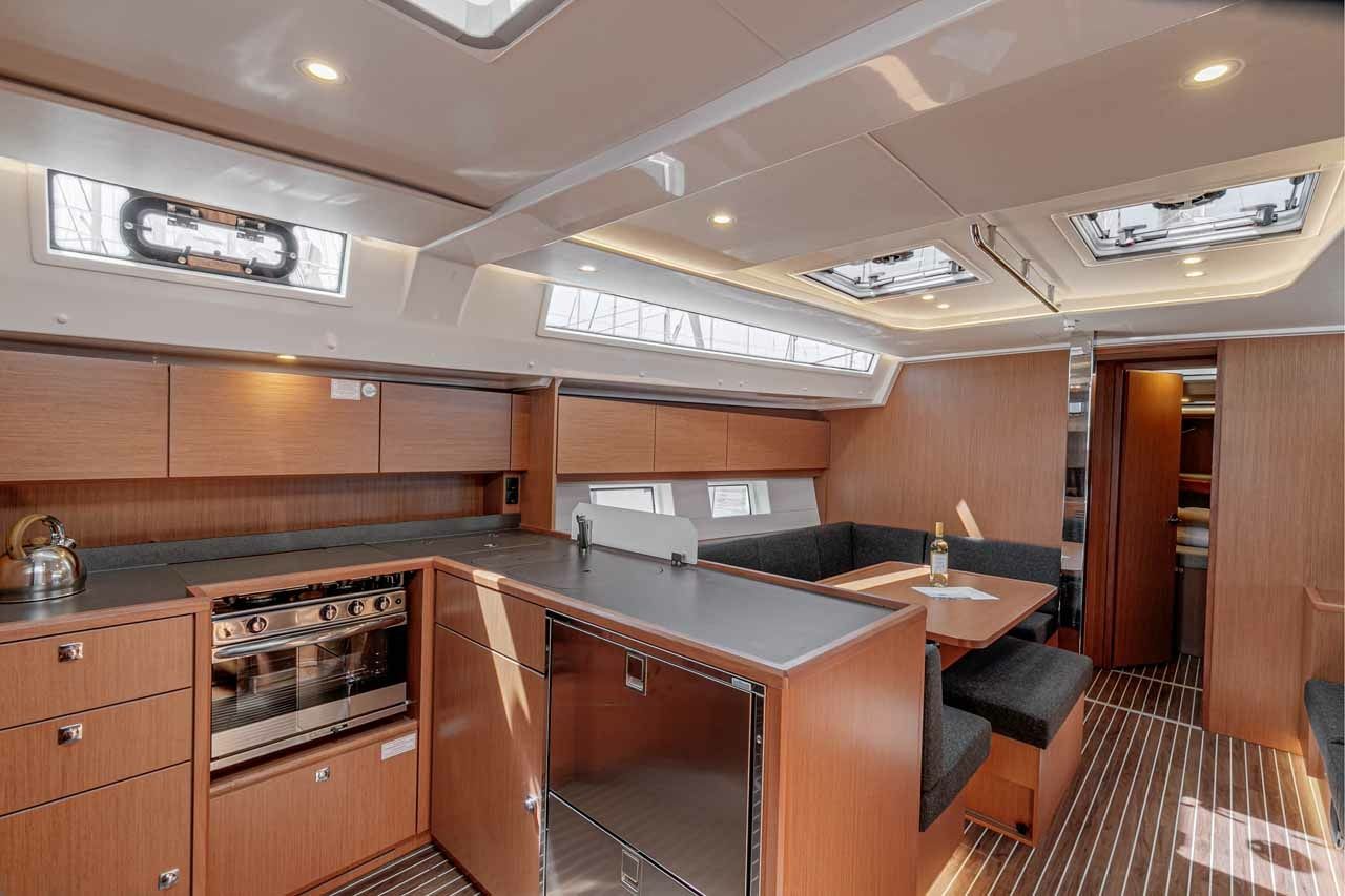 Bavaria C45 | Deep Blue
