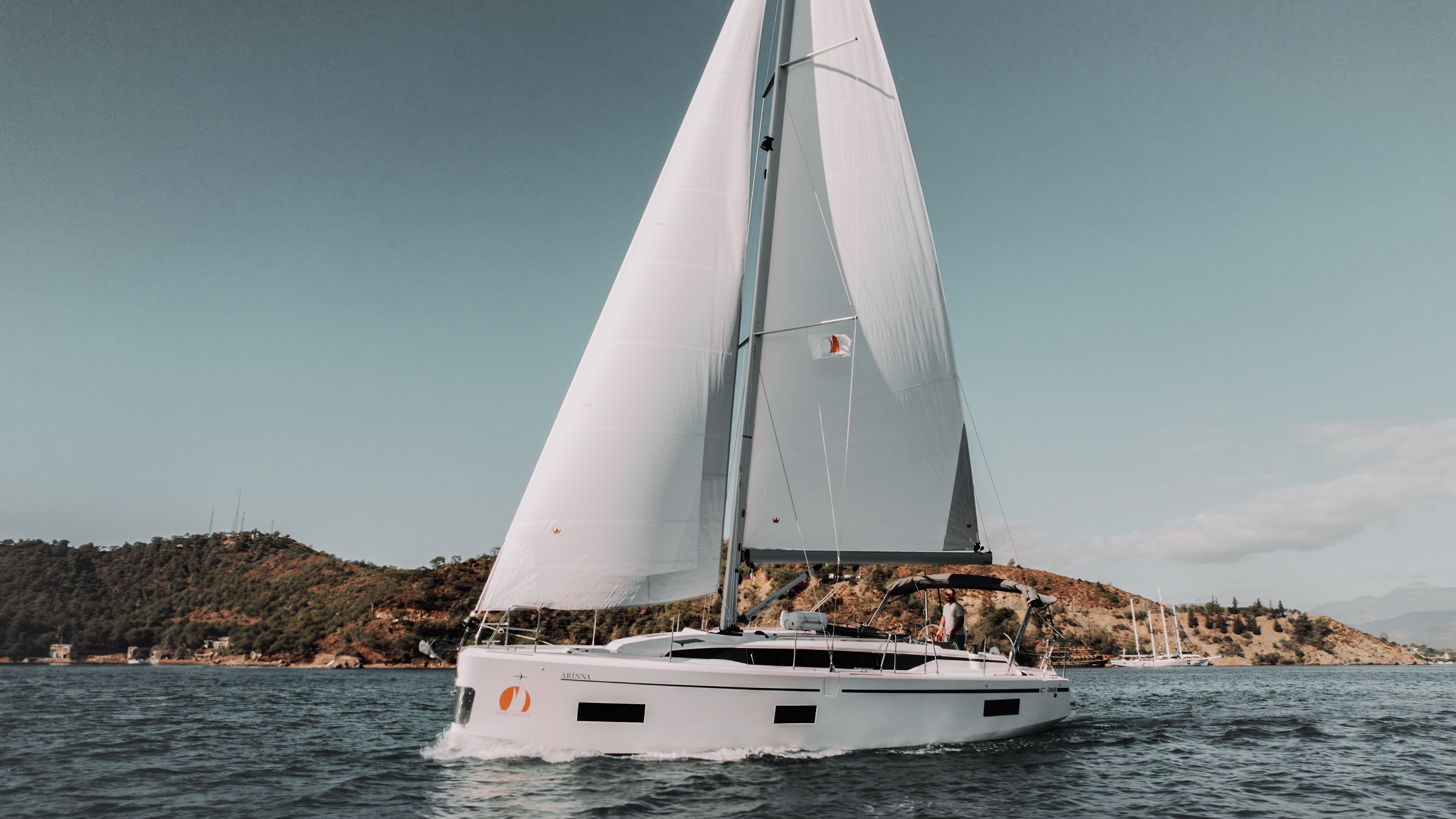 Bavaria C38 | Arinna