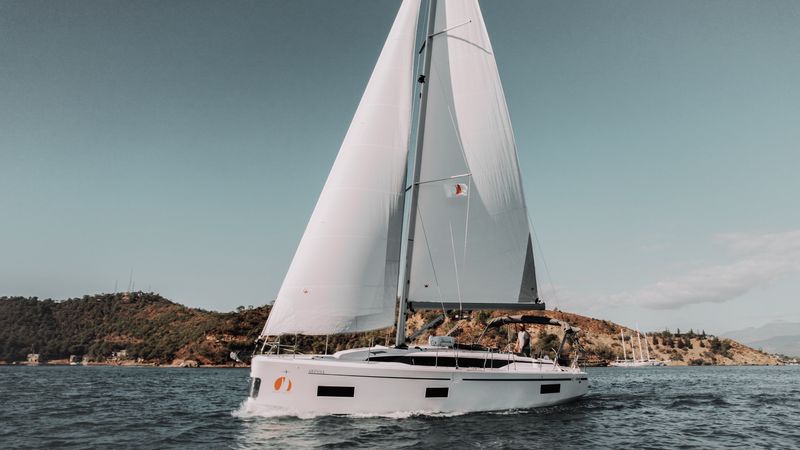 Bavaria C38 | Arinna