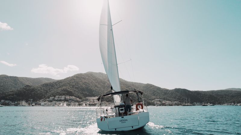 Bavaria C38 | Arinna