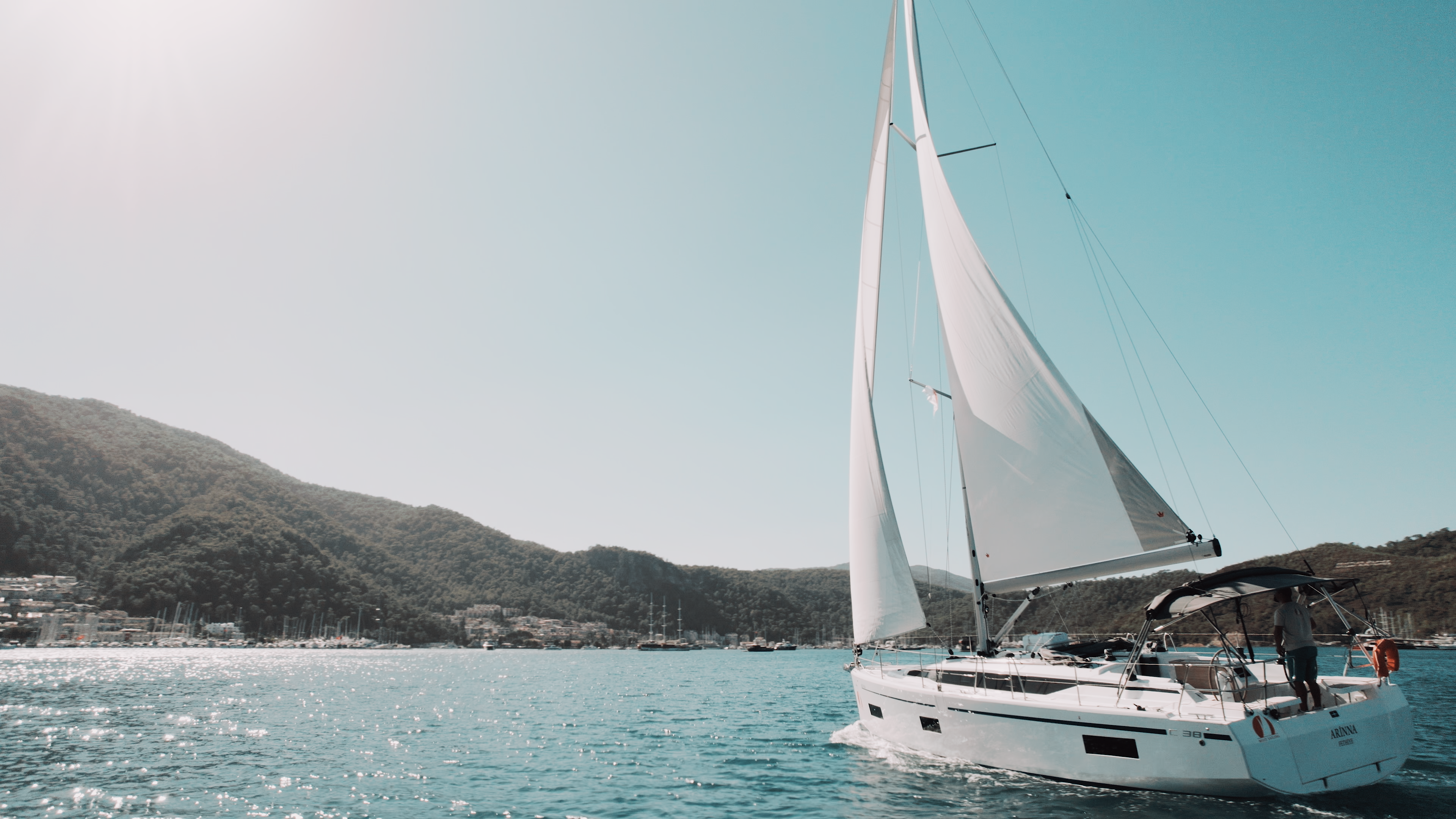 Bavaria C38 | Arinna