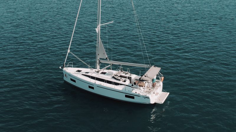 Bavaria C38 | Arinna