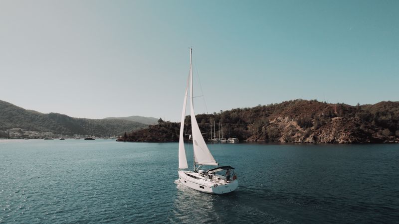 Bavaria C38 | Arinna