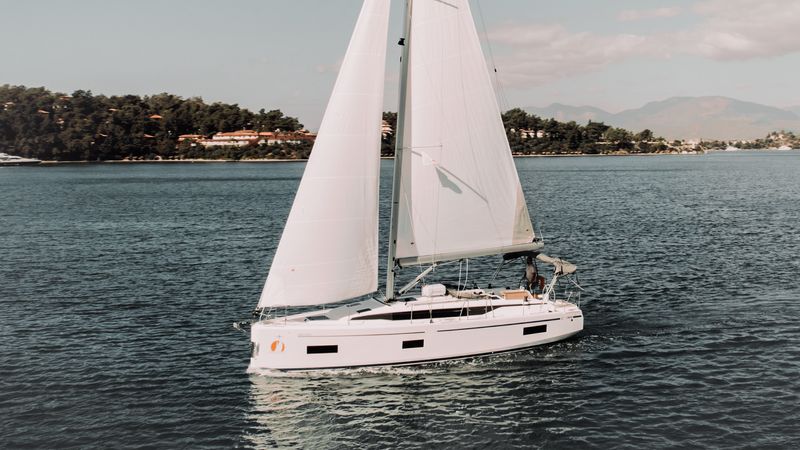 Bavaria C38 | Arinna