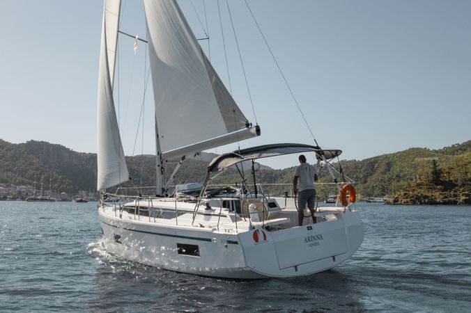 Bavaria C38 | Arinna