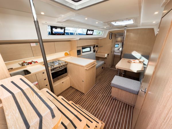 Bavaria C38 | Arinna