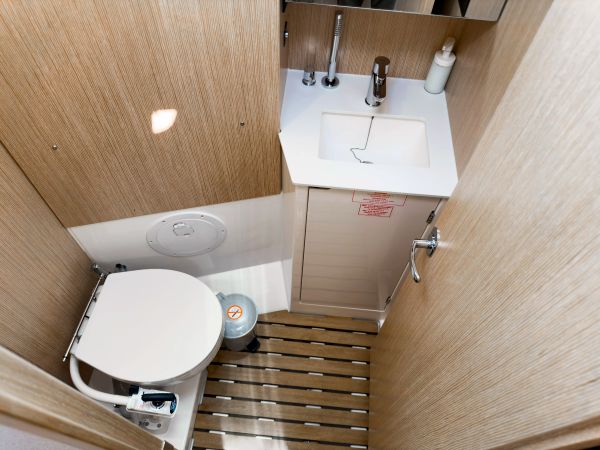 Bavaria C38 | Arinna