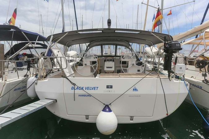 Bavaria C45 | Black Velvet