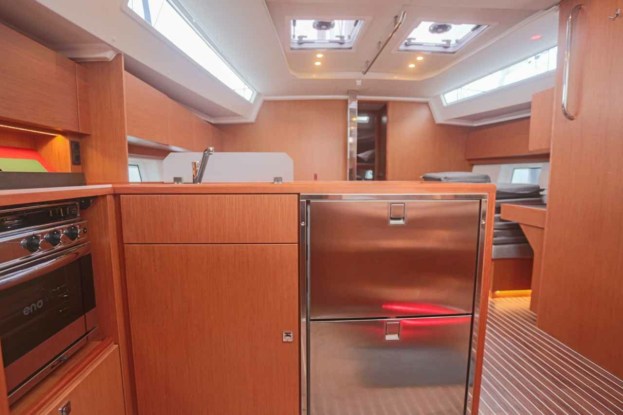 Bavaria C45 | Black Velvet