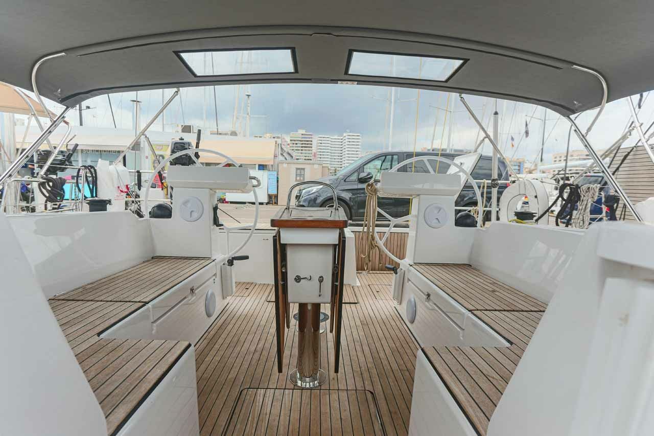 Bavaria C45 | Black Velvet