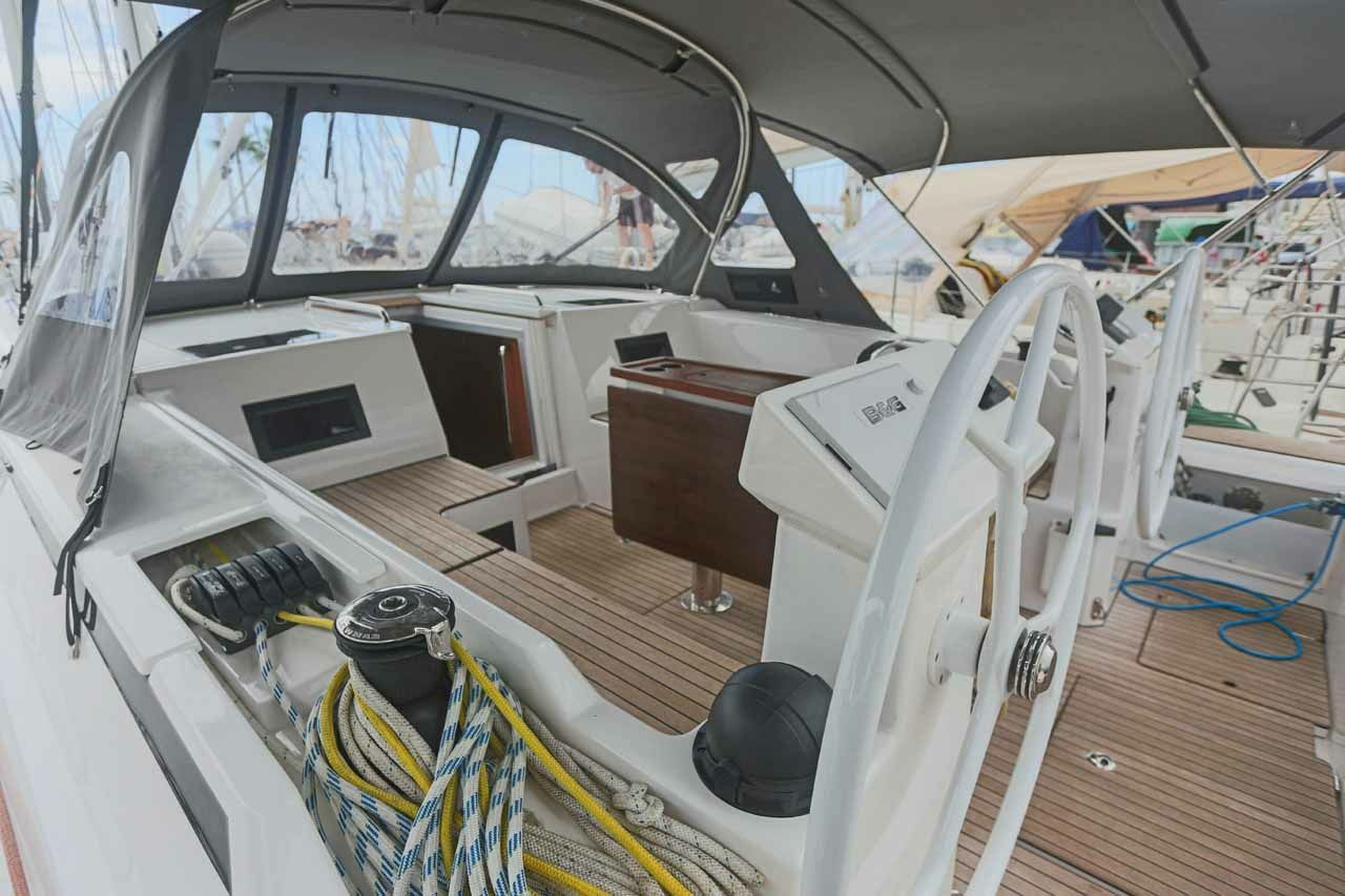 Bavaria C45 | Black Velvet