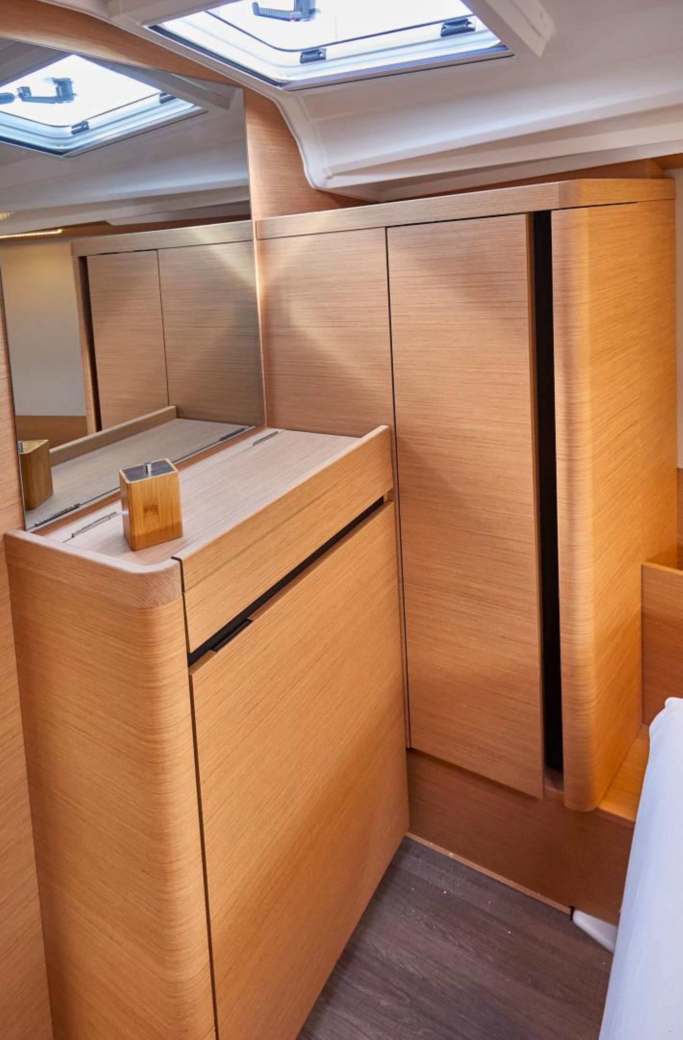 Jeanneau Sun Odyssey 410 | Under Pressure