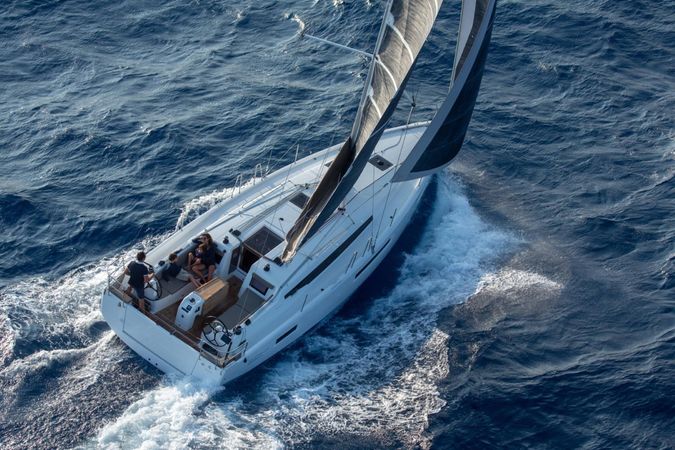 Jeanneau Sun Odyssey 410 | Under Pressure