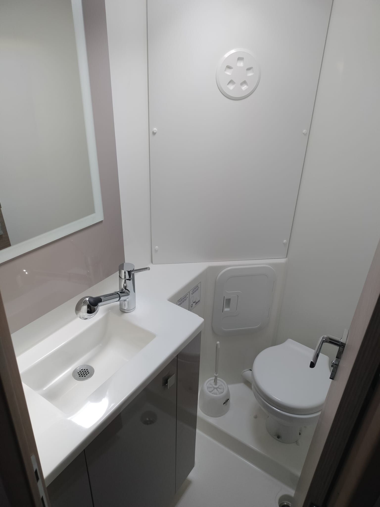 Fountaine Pajot Isla 40 | Luna