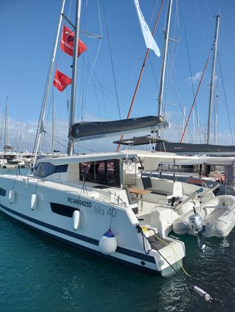 Fountaine Pajot Isla 40 | Luna