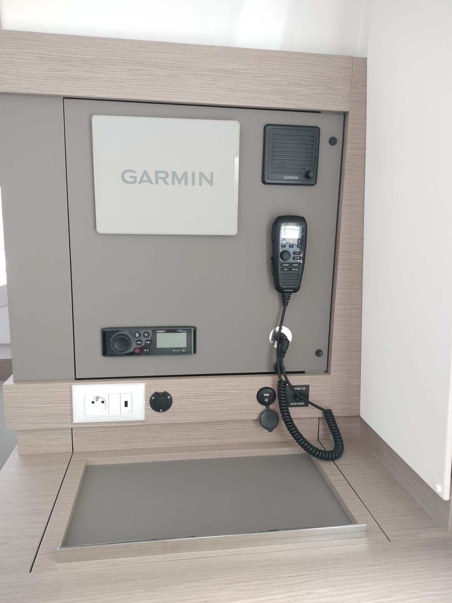 Fountaine Pajot Isla 40 | Luna