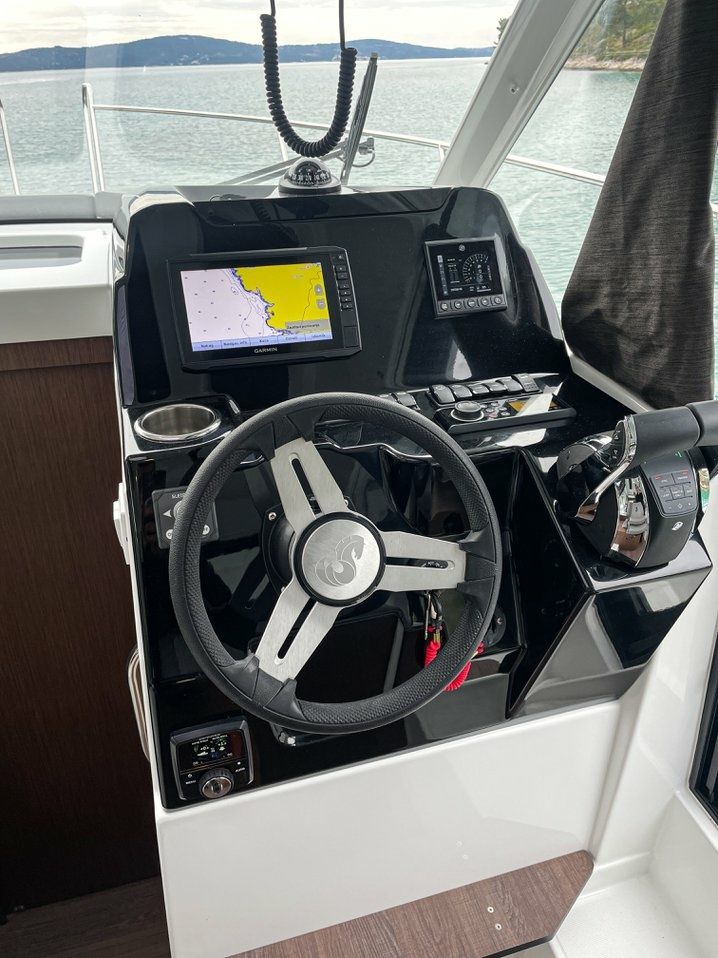 Beneteau Antares 9 | Arya