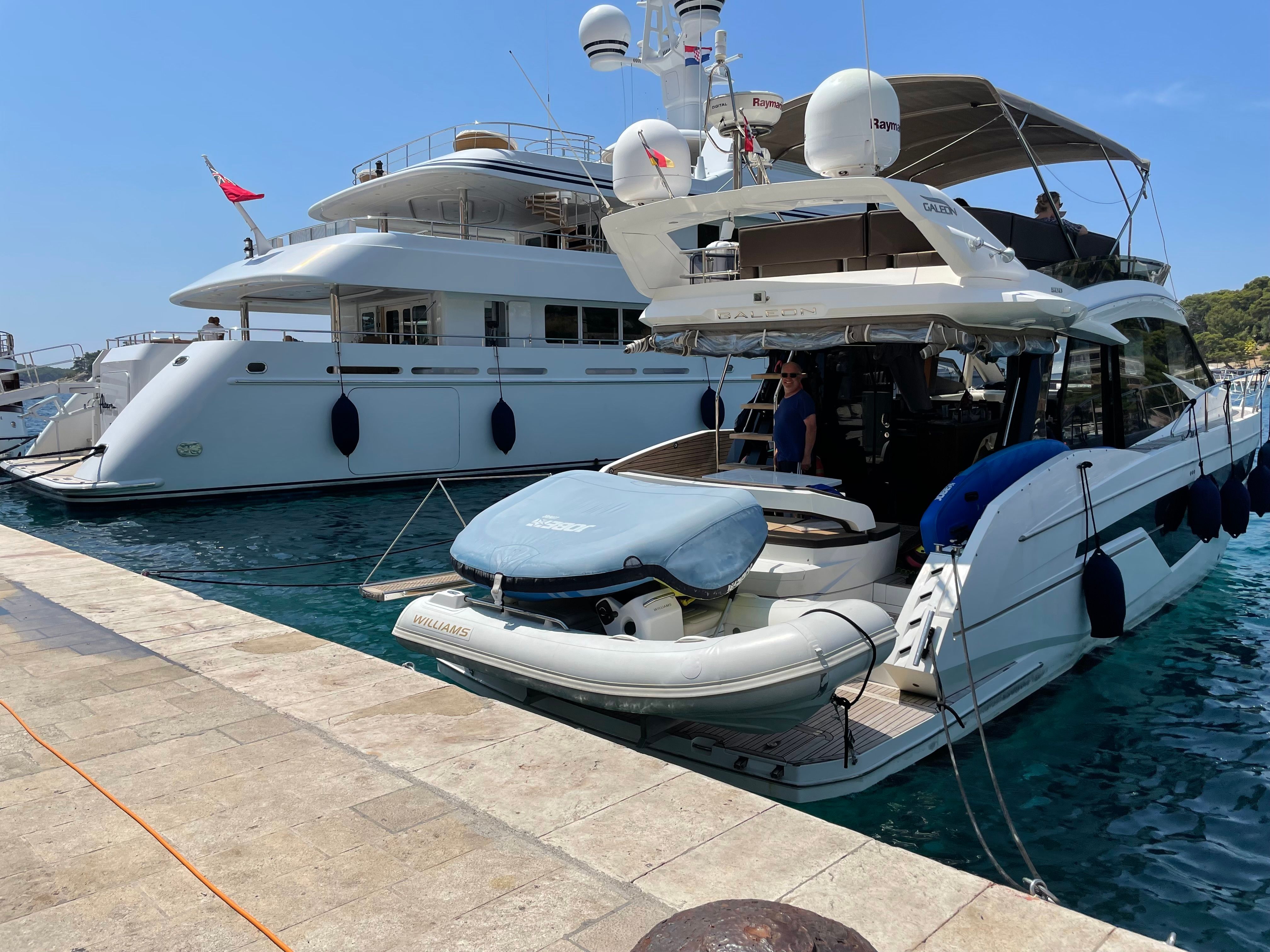 Galeon 500 Fly | Mr.King