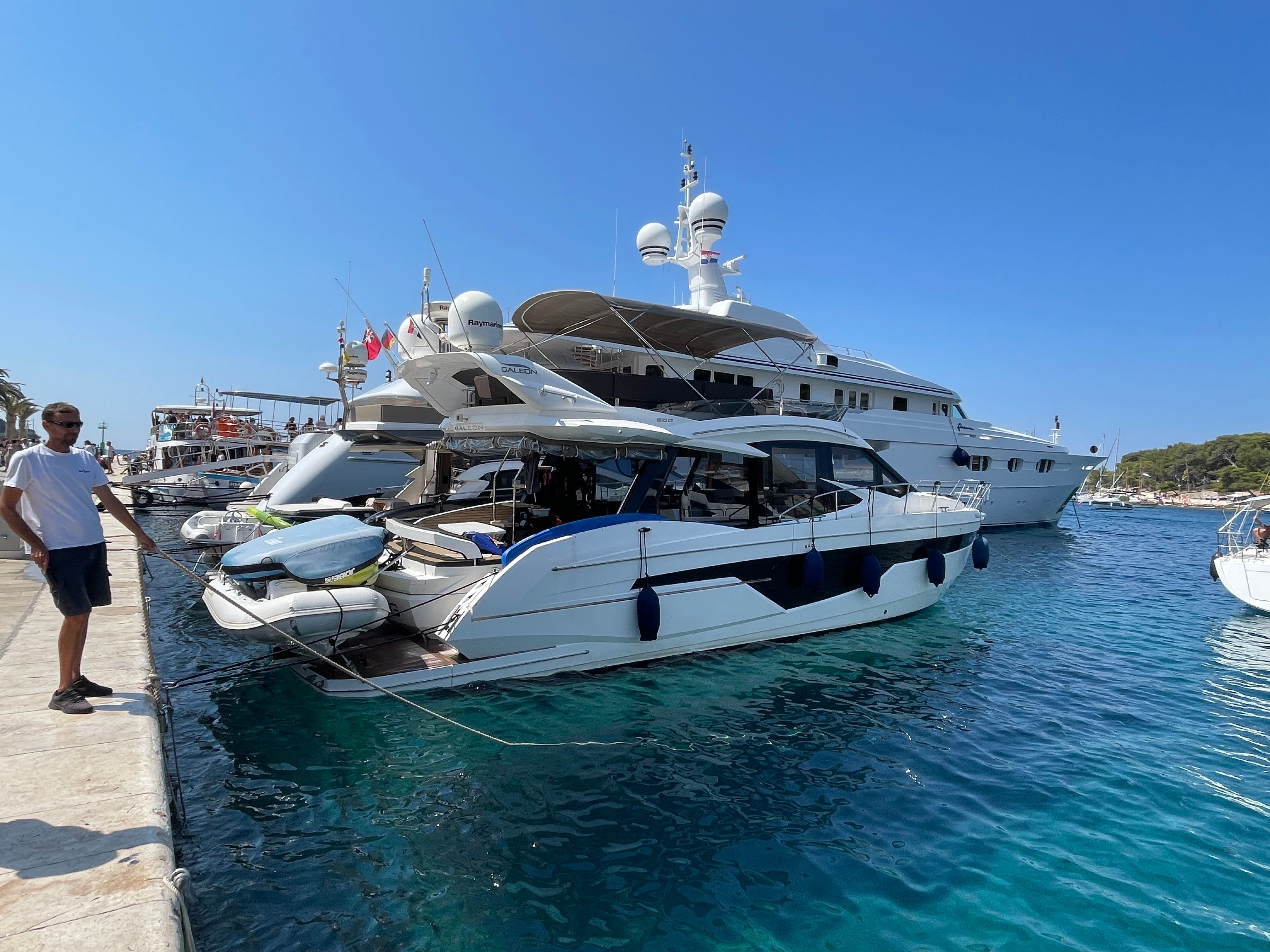 Galeon 500 Fly | Mr.King