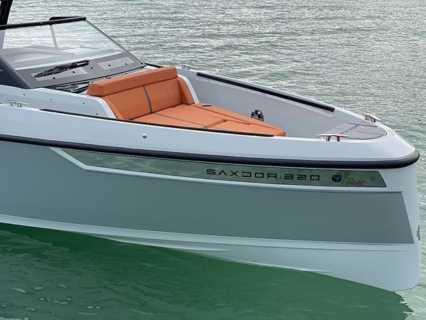 Saxdor 320 GTO | Dry Martini