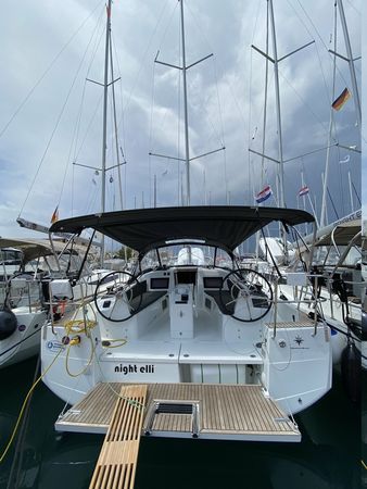 Jeanneau Sun Odyssey 410 | Night Elli
