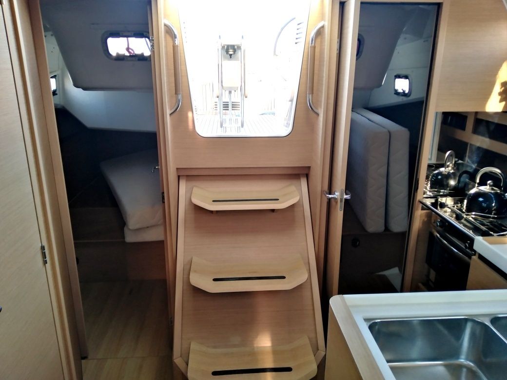Jeanneau Sun Odyssey 380 | Raphael