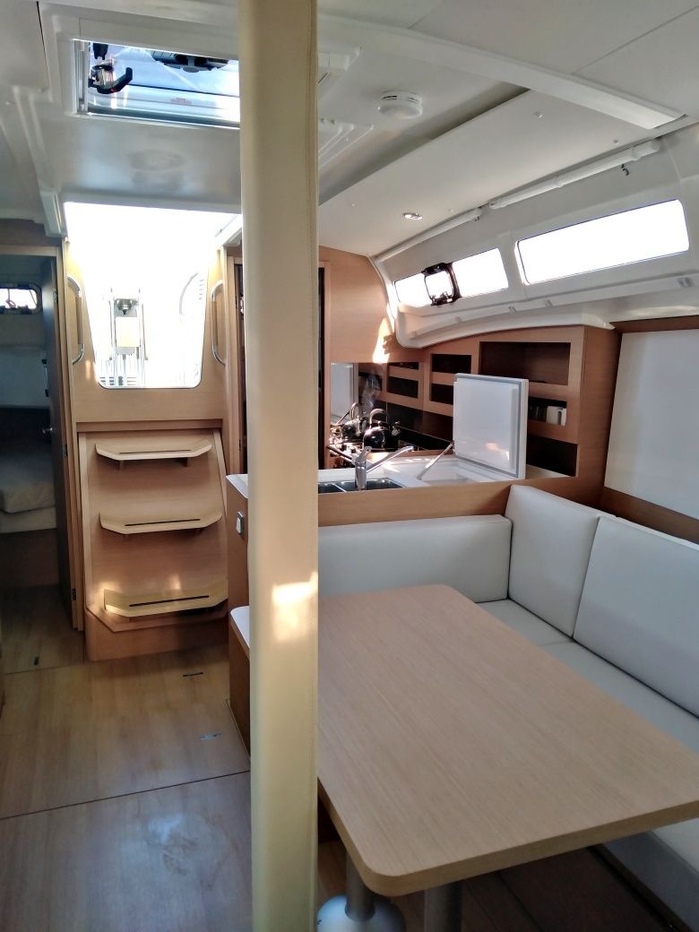 Jeanneau Sun Odyssey 380 | Raphael