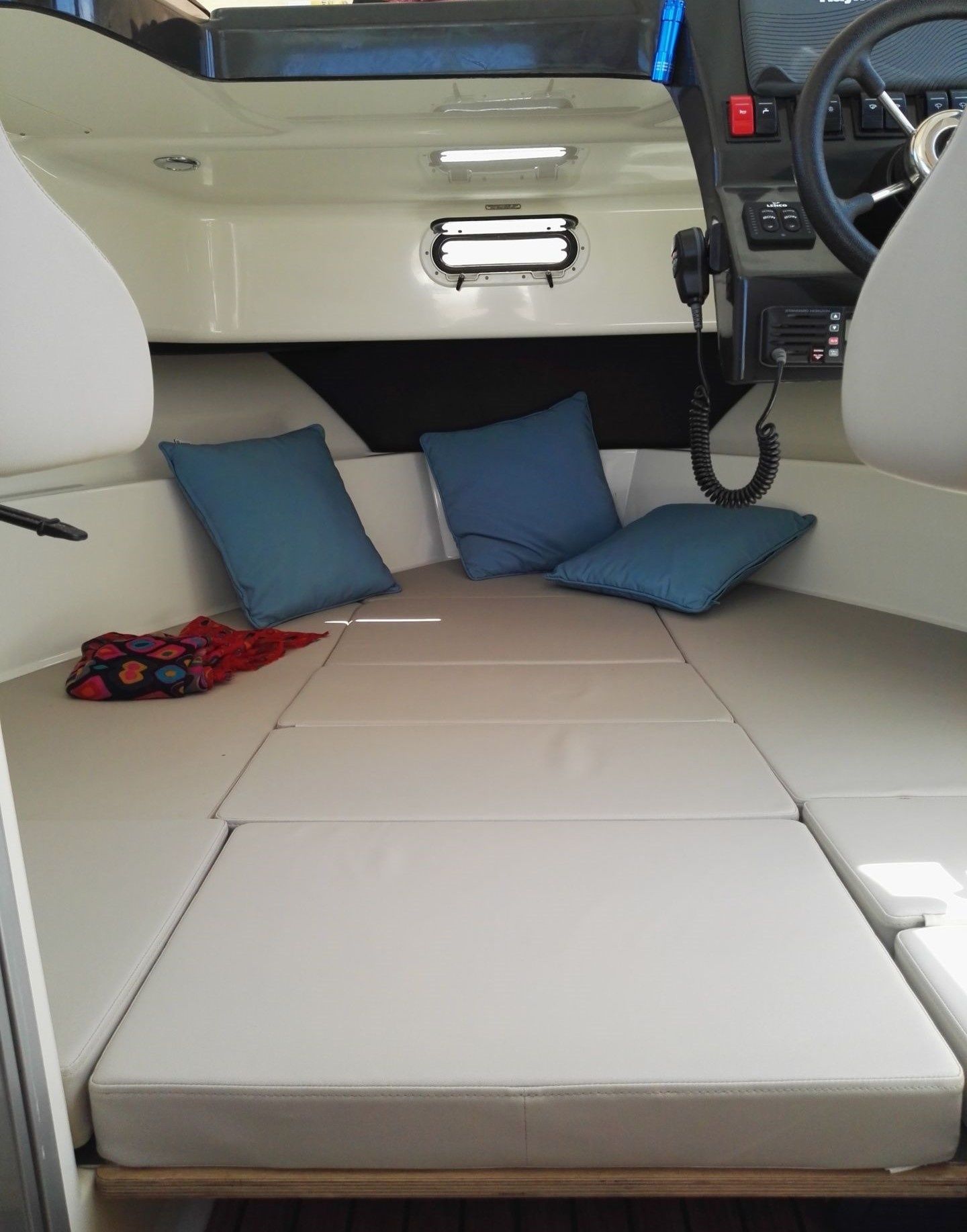 Quicksilver Captur 755 Pilothouse | Papua
