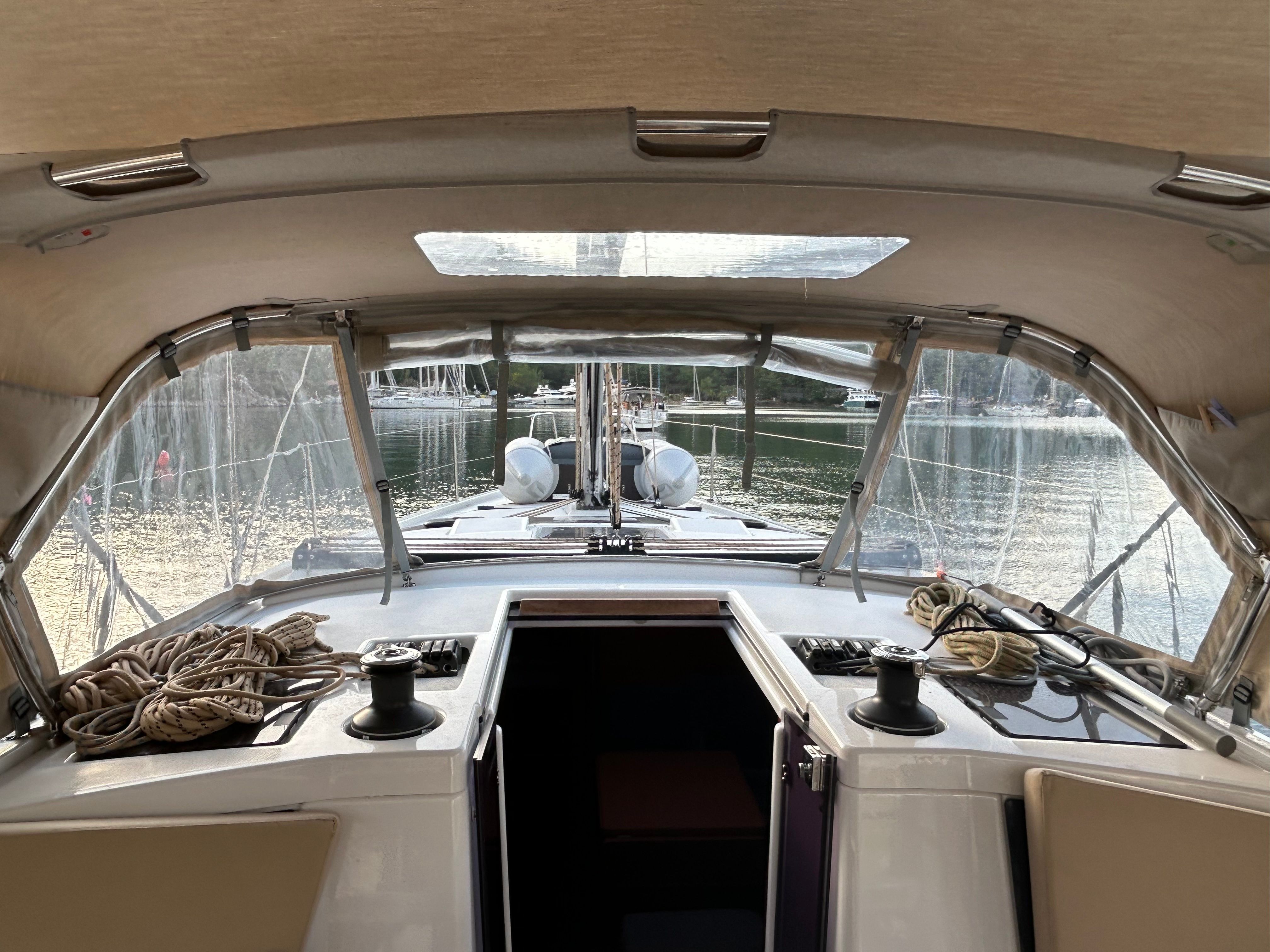 Dufour 390 | Sail Corvus