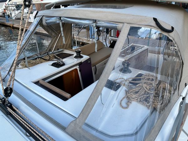 Dufour 390 | Sail Corvus