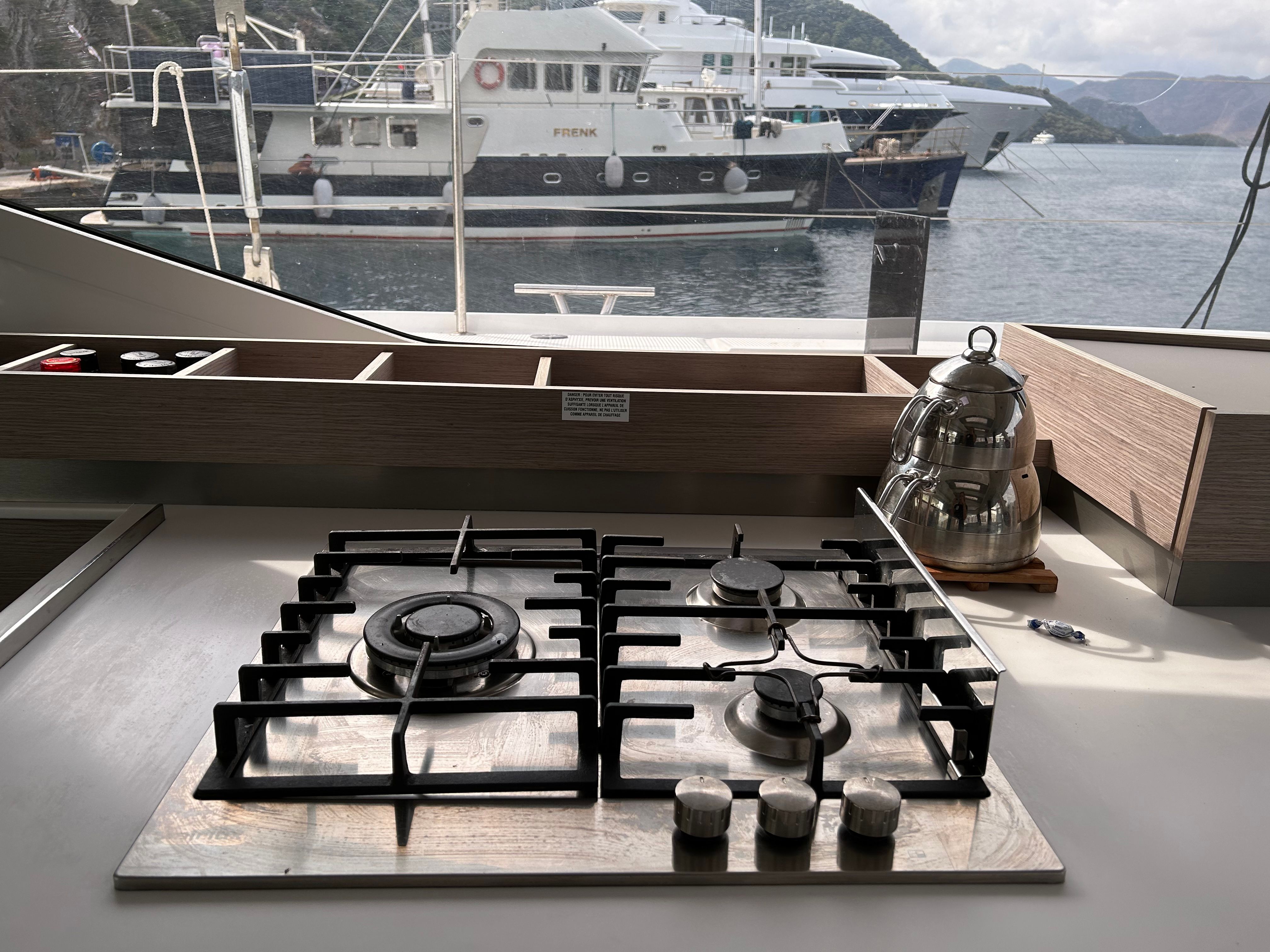 Fountaine Pajot Elba 45 | Halle Berry