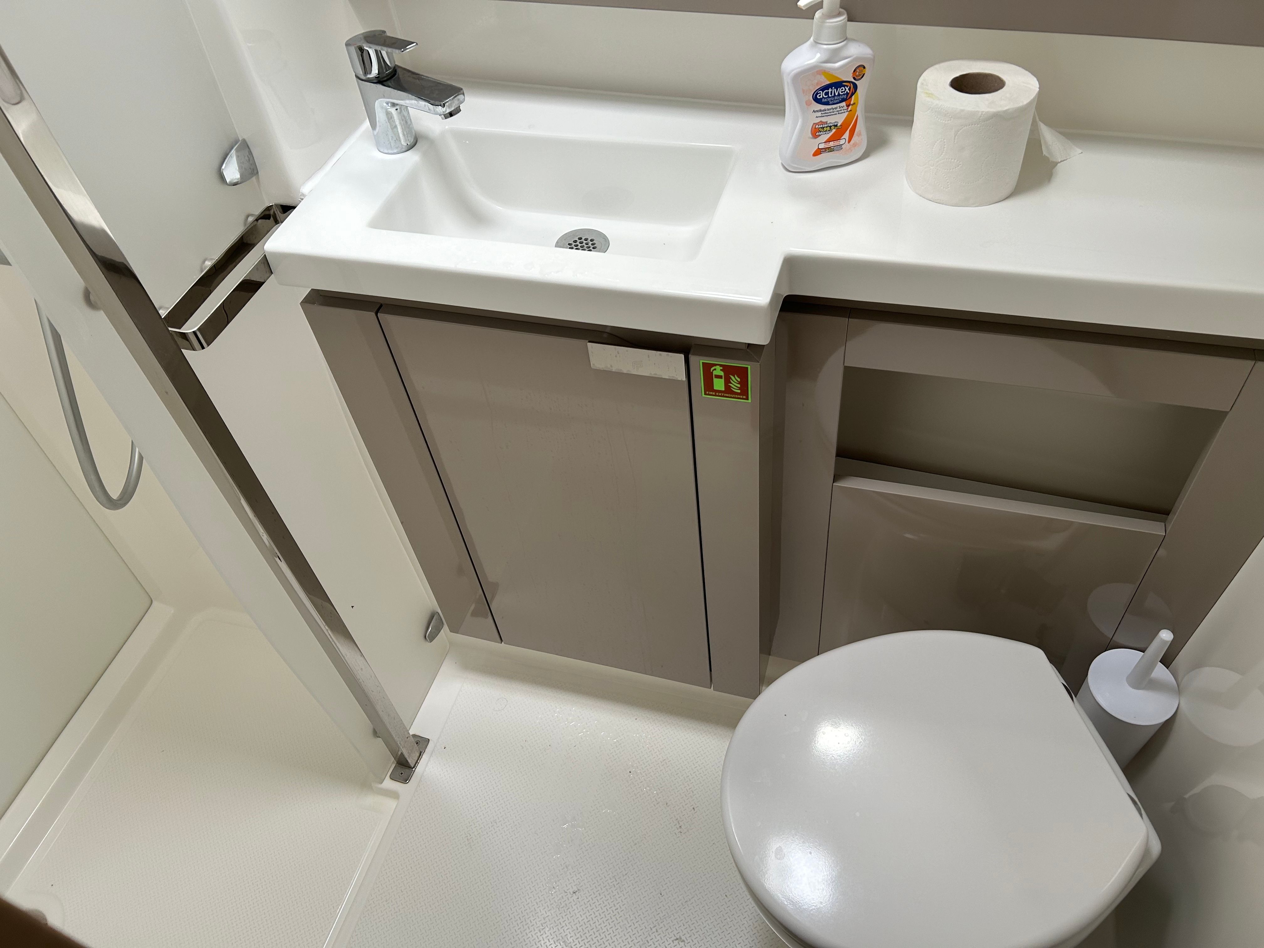 Fountaine Pajot Elba 45 | Halle Berry