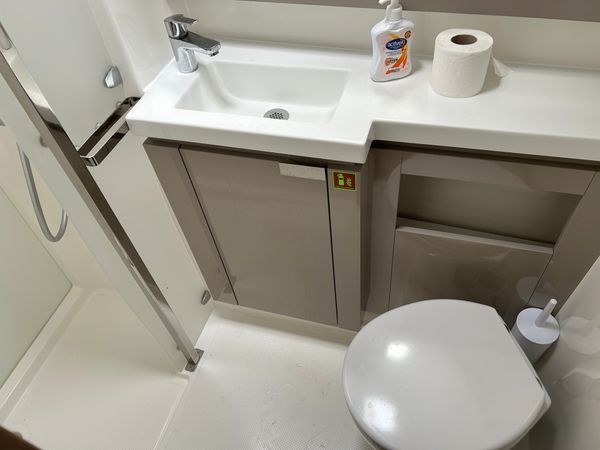 Fountaine Pajot Elba 45 | Halle Berry