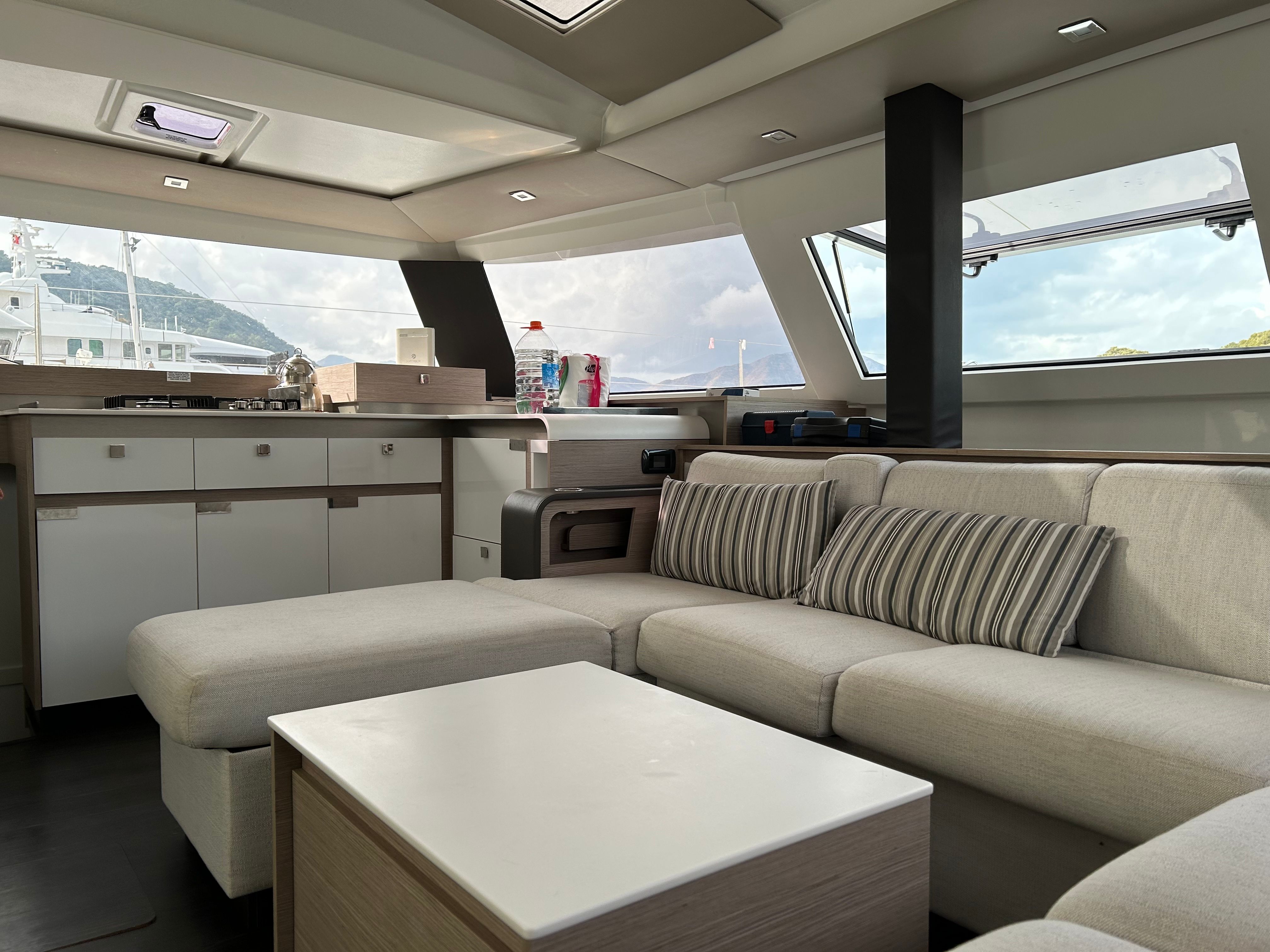 Fountaine Pajot Elba 45 | Halle Berry