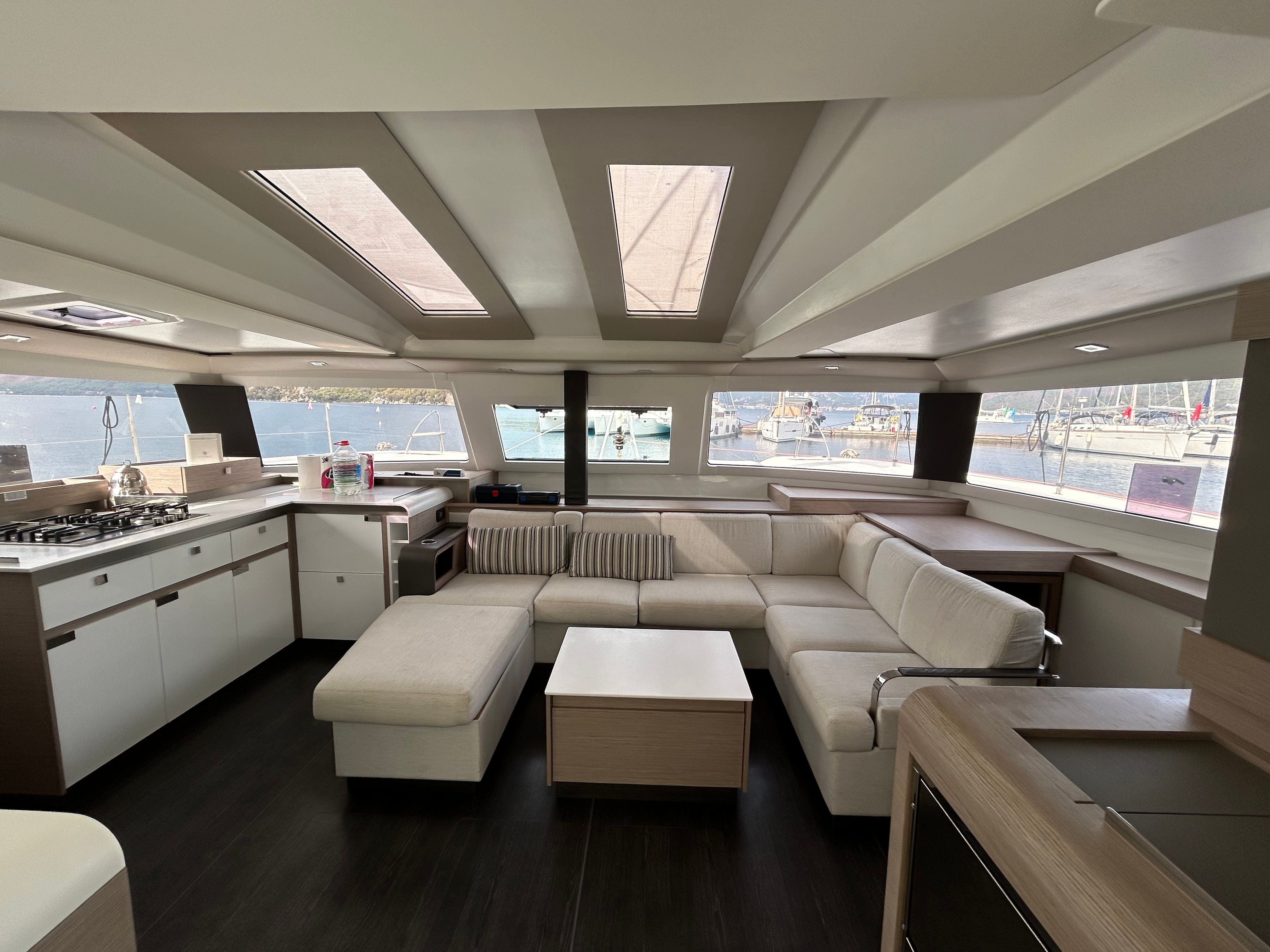 Fountaine Pajot Elba 45 | Halle Berry