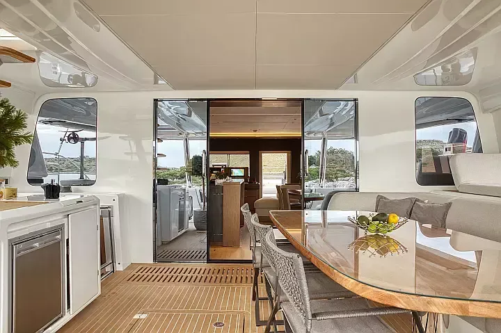 Lagoon Sixty 7 | Mastermind