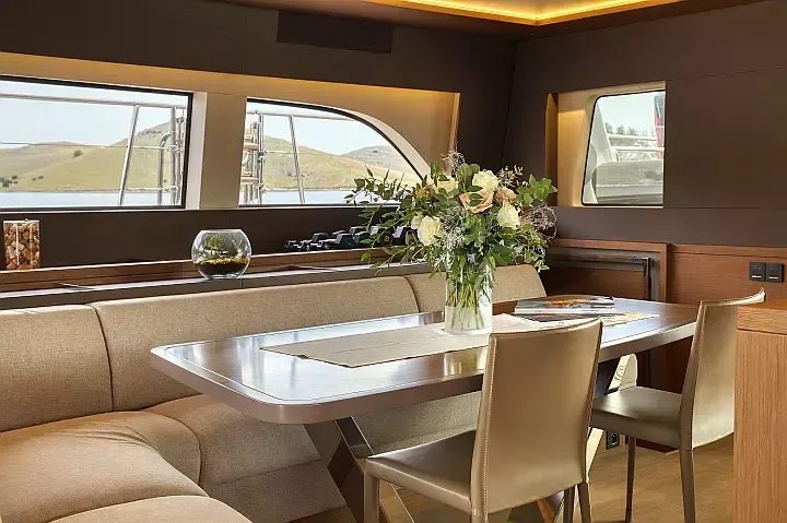 Lagoon Sixty 7 | Mastermind