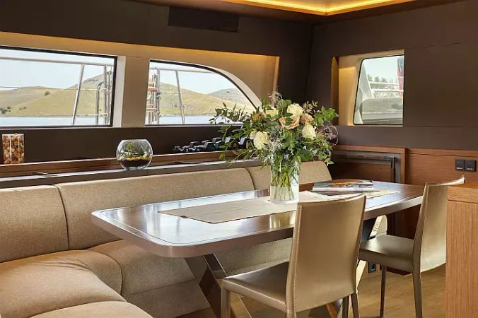 Lagoon Sixty 7 | Mastermind