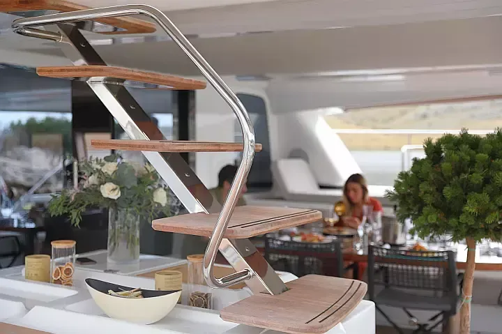 Lagoon Sixty 7 | Mastermind