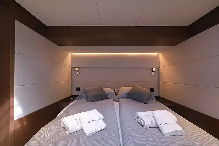 Lagoon Sixty 7 | Mastermind