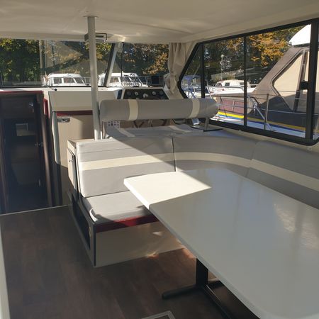 Nicols Sedan 1160 N | Harlingen